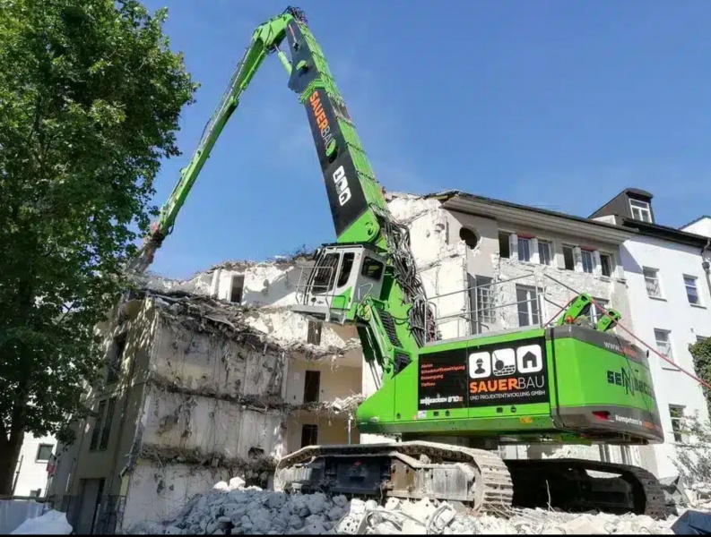 Professional Demolition International - Flexibility, efficiency and ...